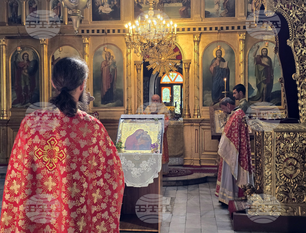 Ловеч - църква „Света Троица“ - Ловчански митрополит Гавриил