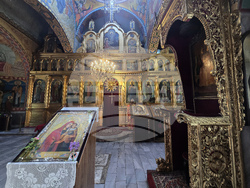 Ловеч - църква „Света Троица“ - неделна служба