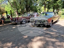 Перник - "Алея на класиката" - автомобилен ретро парад