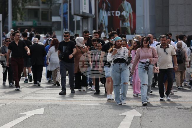 Икономическата ситуация в Турция е най-голямата пречка за щастието на гражданите ѝ, сочи проучване на ТЮРКСТАТ 