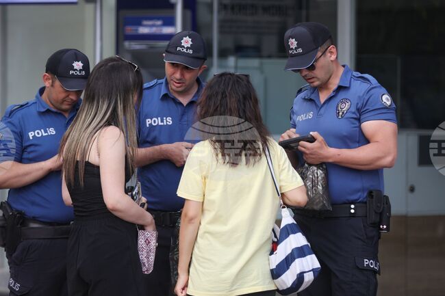 Над 2000 души са задържани при операции за осигуряване на обществения ред в Истанбул и Анкара 