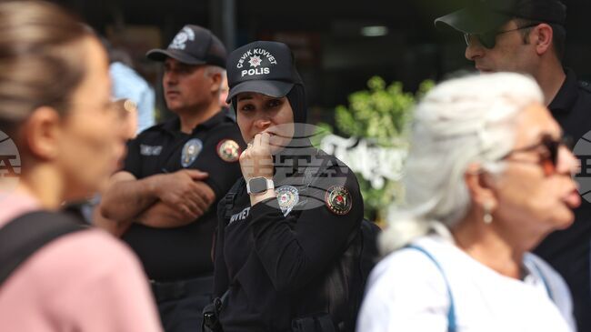 Турция готви повишаване на заплатите на полицаите; възнагражденията ще достигат до 2500 евро на месец