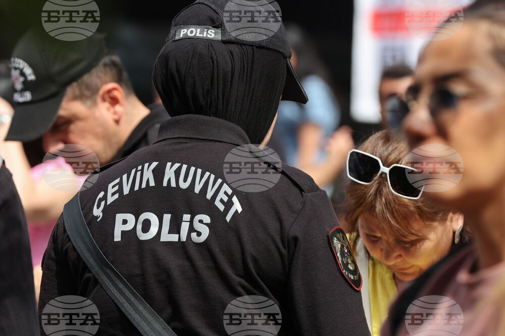 Истанбулската община Бахчелиевлер въвежда иновационна система, която подпомага безопасното придвижване на жените от района 