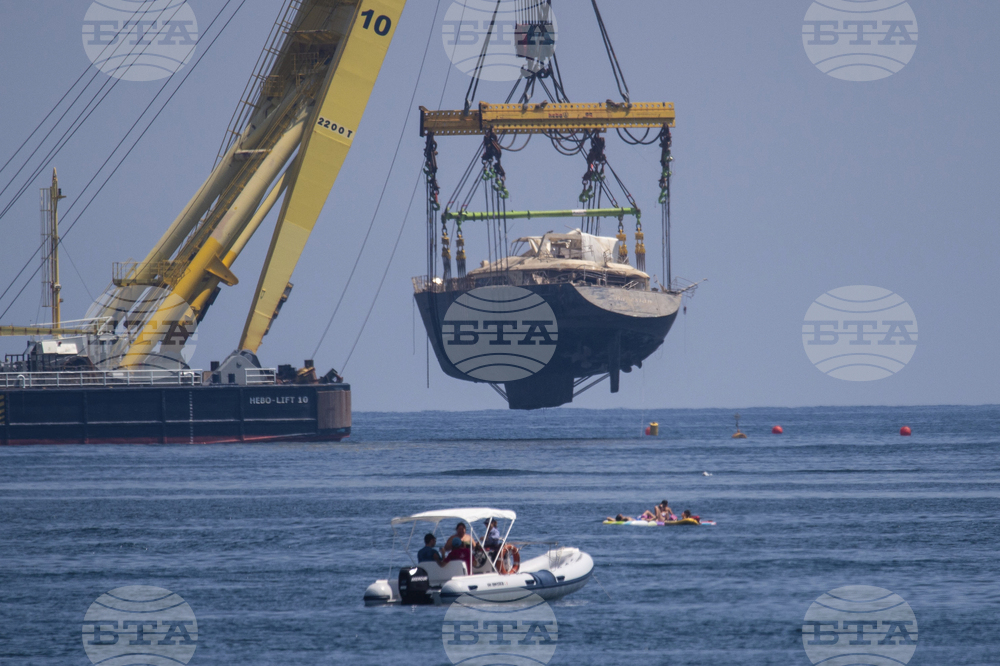 Italy Yacht Recovering