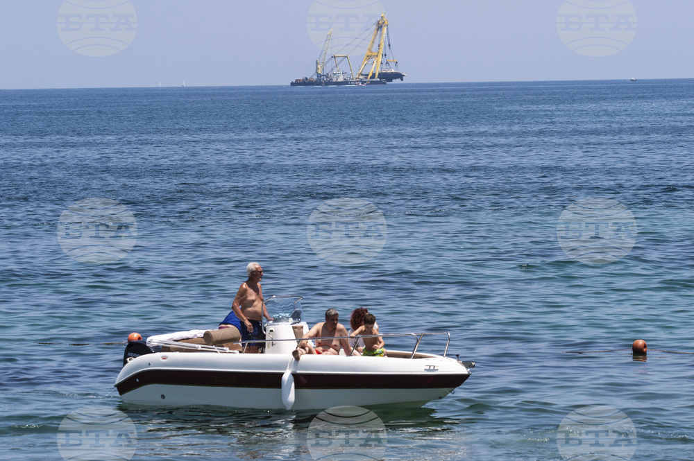 Italy Yacht Recovering
