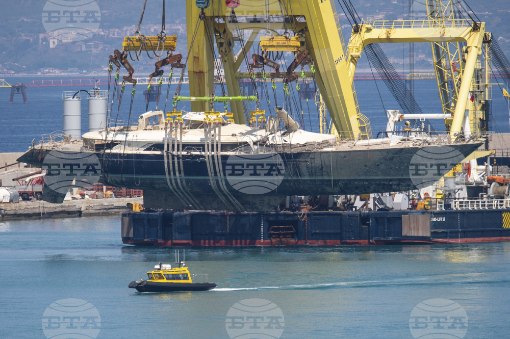 Italy Yacht Recovering