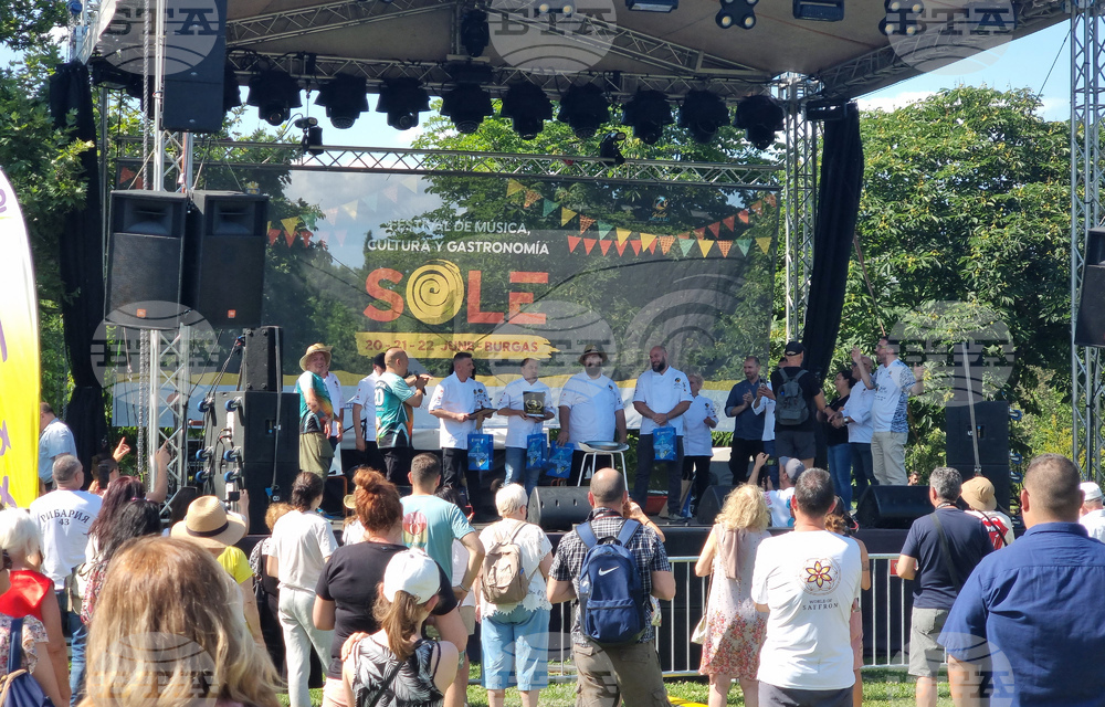 Бургас - Международна квалификация за World Paella Day - световно състезание за най-добра паеля