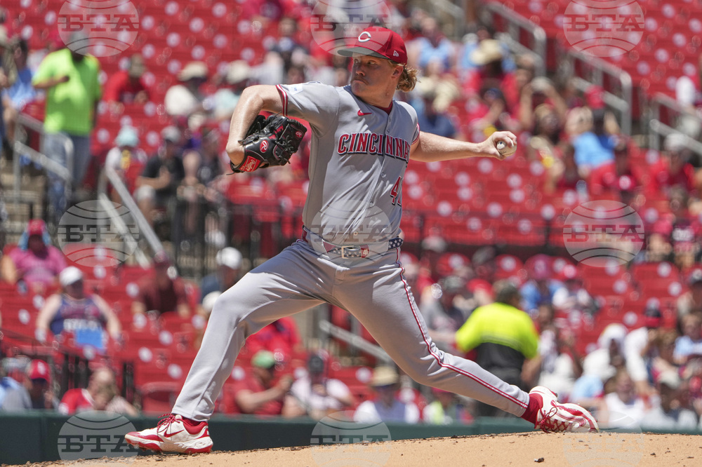 Reds Cardinals Baseball