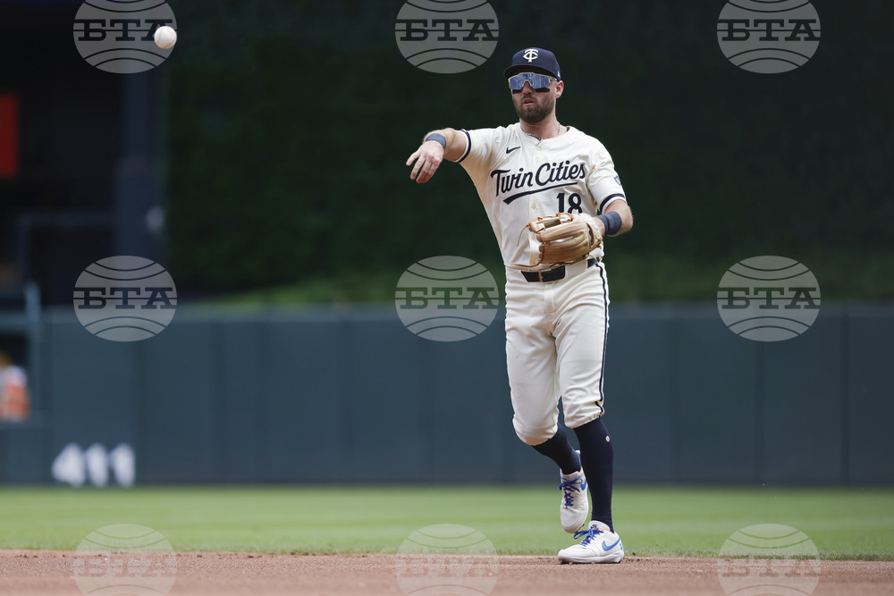 Brewers Twins Baseball