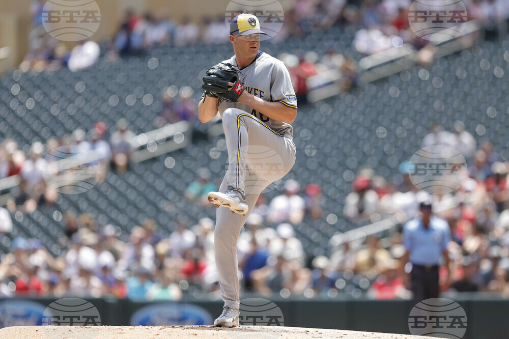 Brewers Twins Baseball