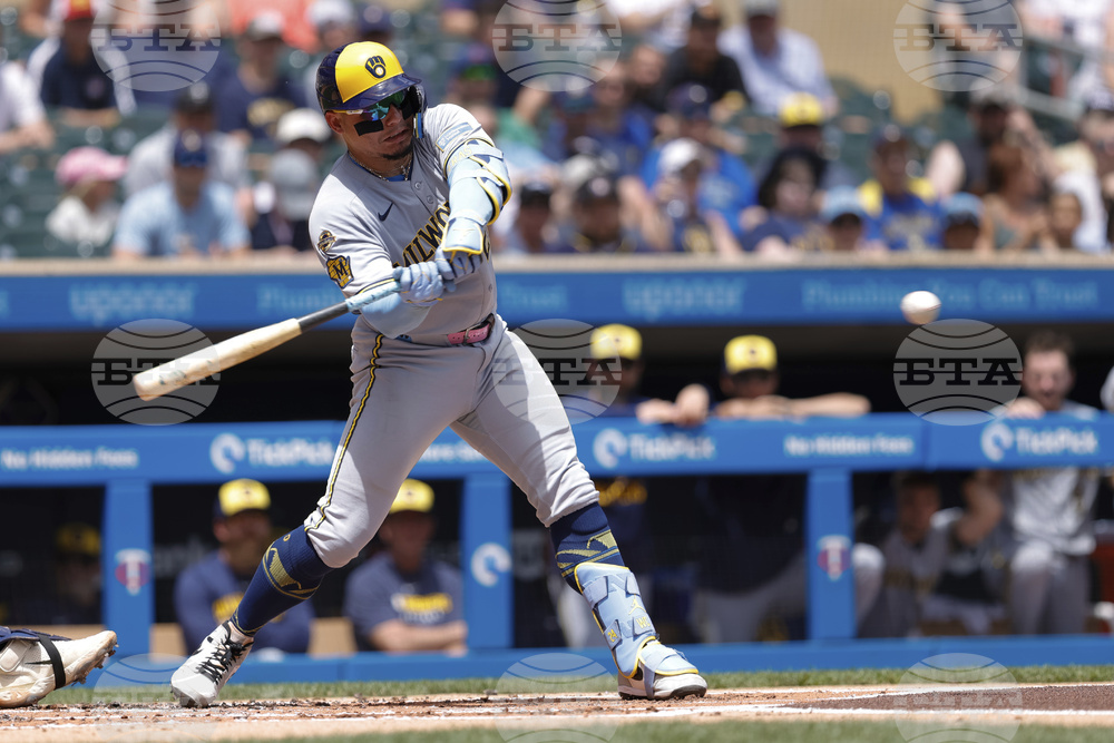Brewers Twins Baseball