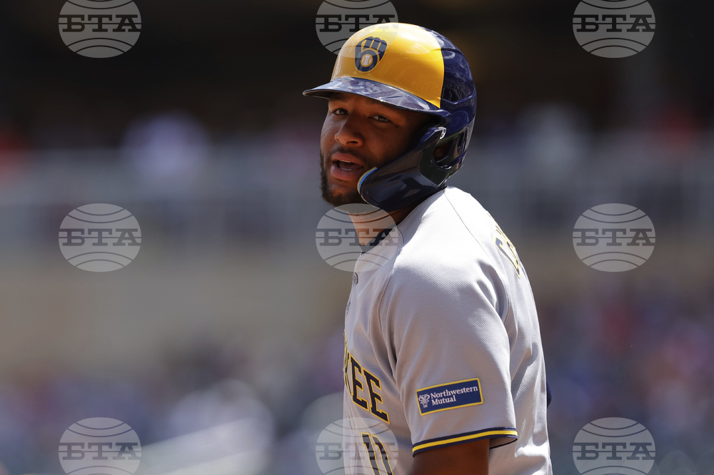 Brewers Twins Baseball