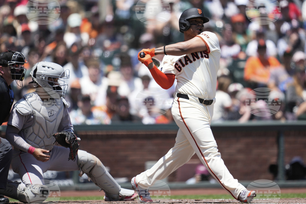 Red Sox Giants Baseball
