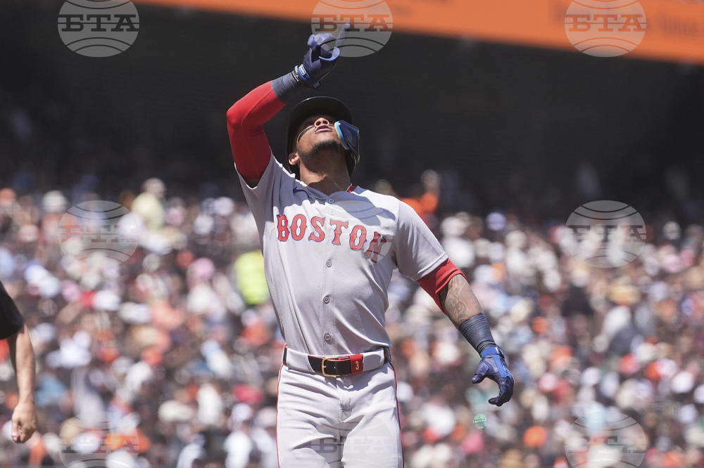 Red Sox Giants Baseball