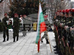 Община Хасково съвместно със СУ "Васил Левски", Военно формирование 52 740 и Общински комитет „Васил Левски“ организираха възпоменателна церемония-поклонение по повод 150 години от гибелта на Васил Левски