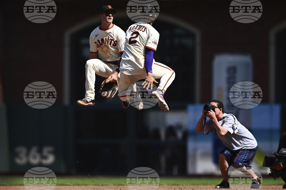 Red Sox Giants Baseball