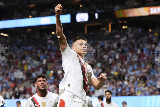 В Байер Леверкузен се надяват Клаудио Ечевери да замени успешно звездата Флориан Вирц