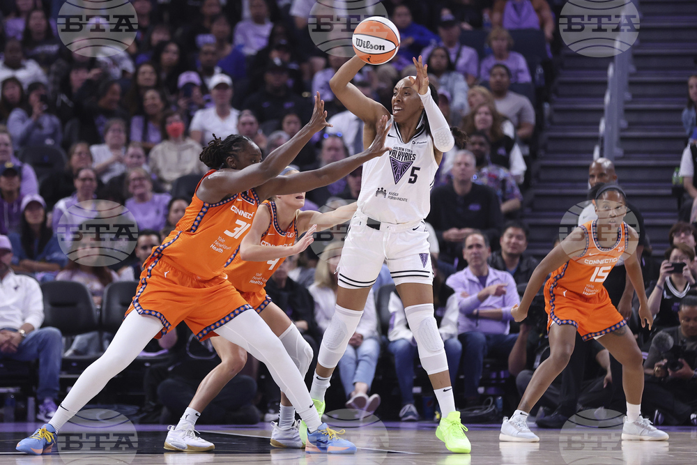 WNBA Sun Valkyries Basketball