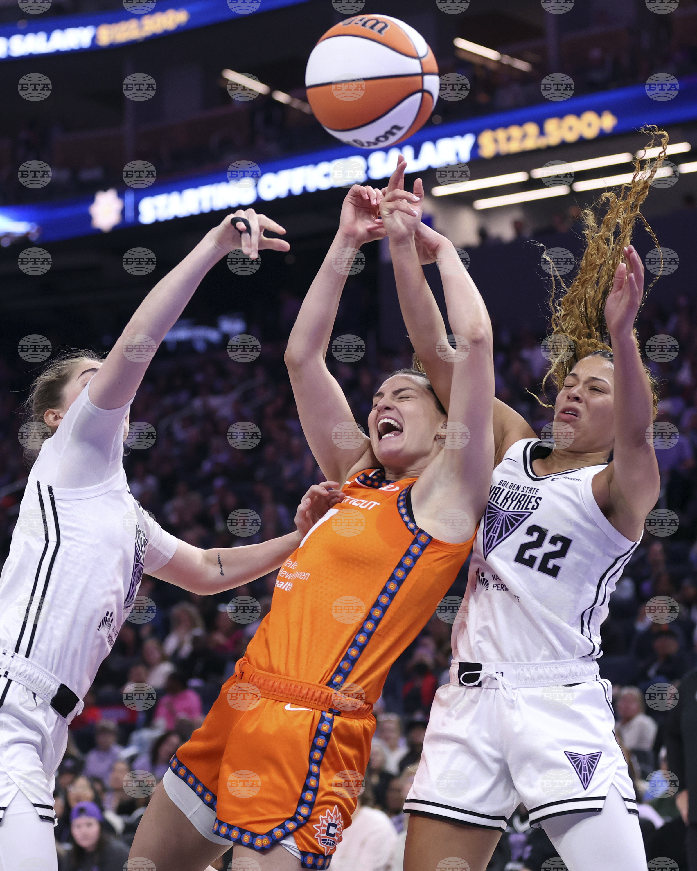 WNBA Sun Valkyries Basketball
