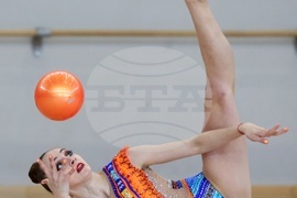 Художествена гимнастика - контролно състезание - Боряна Калейн