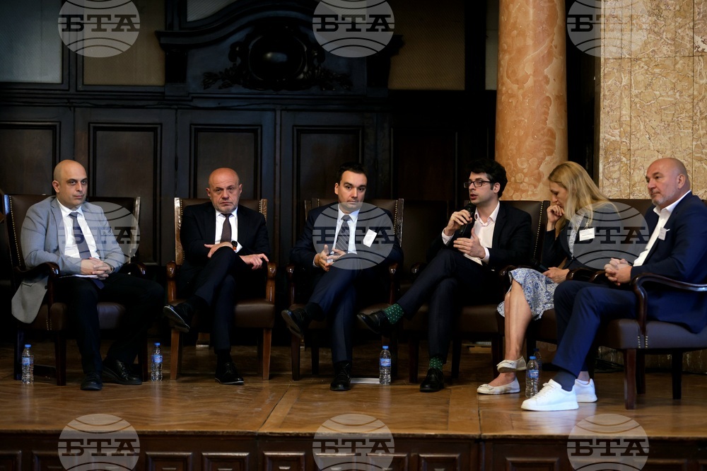 Bulgaria Already Consuming Effect of Upcoming Eurozone Membership, Says Senior Economist at World Bank's Sofia Office