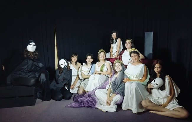 Премиерата на „Антигона“ – емоционална театрална среща в Русе