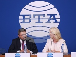 Национален пресклуб на БТА - София - Българска телеграфна агенция - Британско-българска търговска камара - договор - подписване