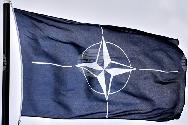 Русия обвини НАТО, че върви към "безконтролна милитаризация" и умишлено представя Москва като "дявол от ада"