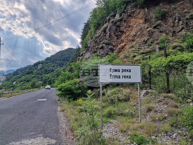 Предстои обявяване на обществена поръчка за изпълнение на етап от проект за довеждане на геотермална вода до Златоград, каза кметът
