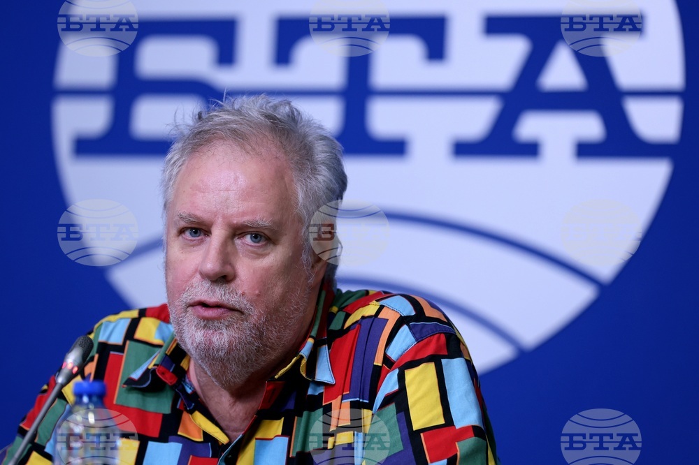 Национален пресклуб на БТА - София - Българска телеграфна агенция - Театрален колеж "Любен Гройс" - договор - подписване