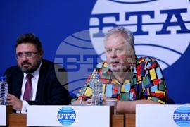 Национален пресклуб на БТА - София - Българска телеграфна агенция - Театрален колеж "Любен Гройс" - договор - подписване