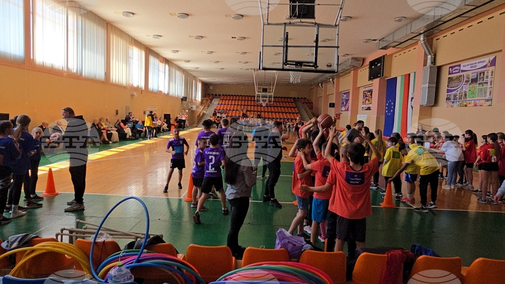 Рекорден брой деца участваха в безплатен лагер, организиран от комисията за борба с противообществените прояви към Община Сливен