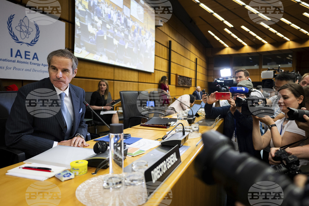 САЩ и трите европейски сили внесоха в МААЕ проекторезолюция, призоваваща Иран да се върне към сътрудничеството