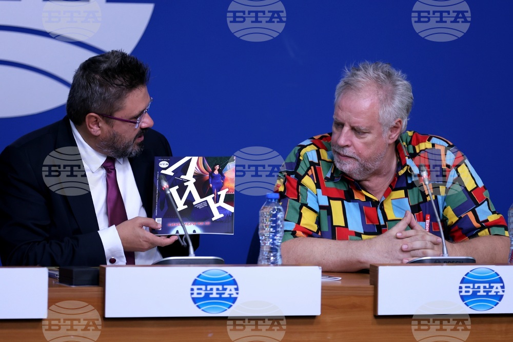 Национален пресклуб на БТА - София - Българска телеграфна агенция - Театрален колеж "Любен Гройс" - договор - подписване