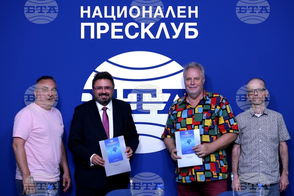 Национален пресклуб на БТА - София - Българска телеграфна агенция - Театрален колеж "Любен Гройс" - договор - подписване