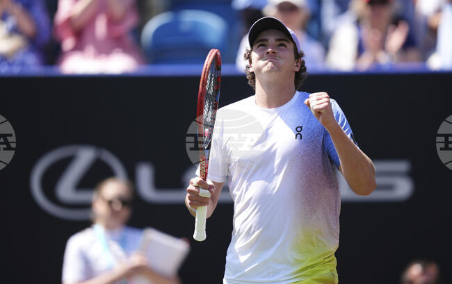 Жоао Фонсека постигна първа победа на трева на ниво АТП на турнира по тенис в Ийстбърн