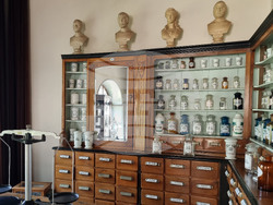 Варна - Музей на медицината - лечебни практики