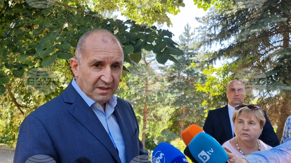 President Radev Sees No Need for National Security Council Meeting over Iran Tensions