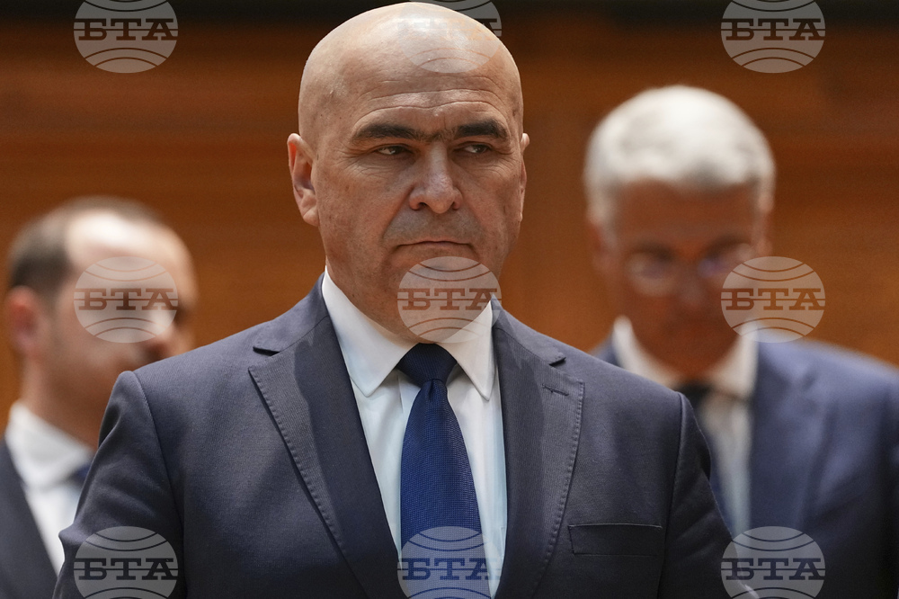 Румънското правителство ще представи втори пакет от фискални мерки за справяне с бюджетния дефицит до края на юли, каза румънският премиер
