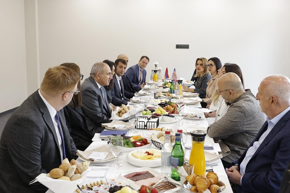 АРМЕНПРЕС: Арменският премиер Пашинян и Американската търговска камара в Армения обсъдиха насърчаването на инвестициите