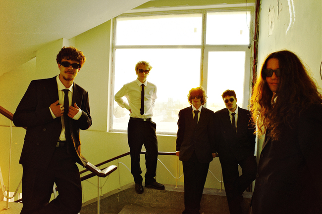 Българската група Scarlet издава „Слънчоглед“, спечелила Младежкия конкурс за нова песен