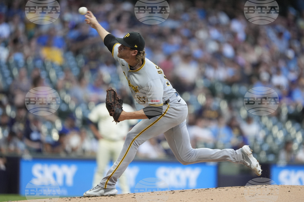 Pirates Brewers Baseball