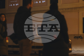 Румъния - Спектакъл с акробатика и светлини събра хиляди на площад "Унири" в Тимишоара, Снимка/ MIHAITOTH@2023