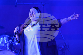 Румъния - Спектакъл с акробатика и светлини събра хиляди на площад "Унири" в Тимишоара, Снимка/ MIHAITOTH@2023