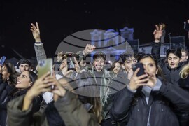 Румъния - Спектакъл с акробатика и светлини събра хиляди на площад "Унири" в Тимишоара, Снимка/ MIHAITOTH@2023