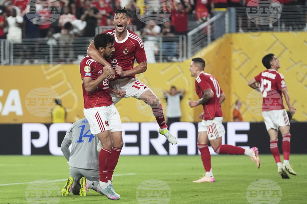 APTOPIX CWC FC Porto Al Ahly Soccer