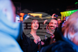 Румъния - Спектакъл с акробатика и светлини събра хиляди на площад "Унири" в Тимишоара, Снимка/ MIHAITOTH@2023