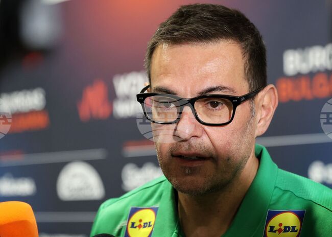 Джанлоренцо Бленджини пожела българските волейболни национали да останат здраво стъпили на земята