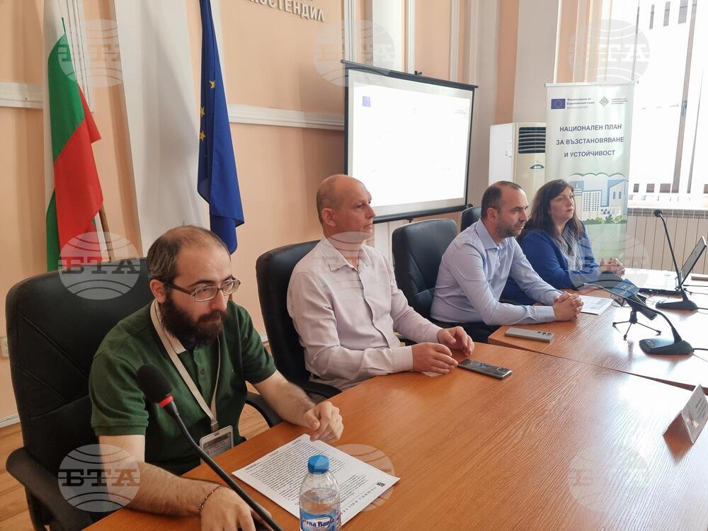 В Кюстендил започва изпълнението на 23 проекта за енергийно обновяване на многофамилни жилищни сгради