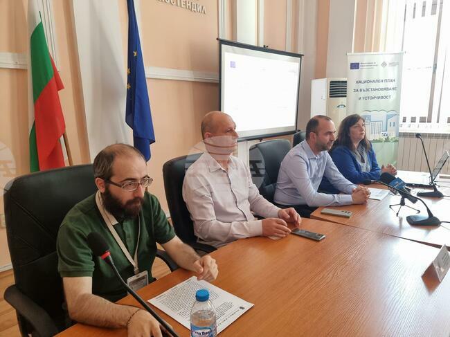 В Кюстендил започва изпълнението на 23 проекта за енергийно обновяване на многофамилни жилищни сгради